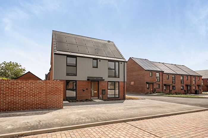 3 Bedroom Property To Rent In Argus Road, Langley Park Way, Chippenham, SN15