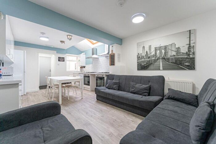 6 Bedroom Terraced House To Rent In Alton Road, Selly Oak, Birmingham, B29