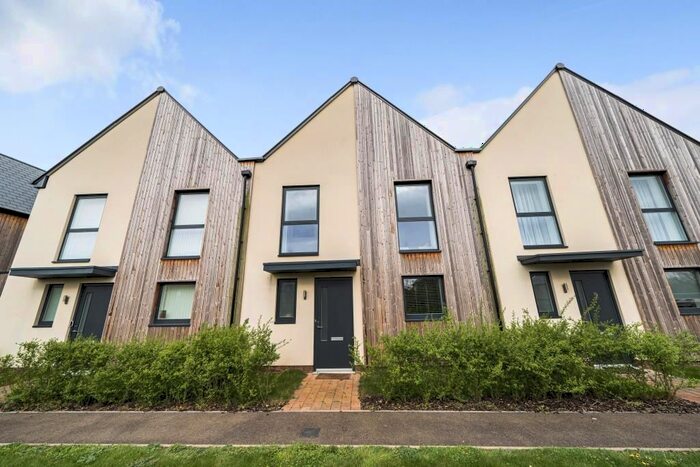 3 Bedroom Terraced House For Sale In Elmsbrook, Bicester, Oxfordshire, OX27