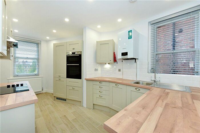 3 Bedroom Flat To Rent In Lauderdale Road, London, W9