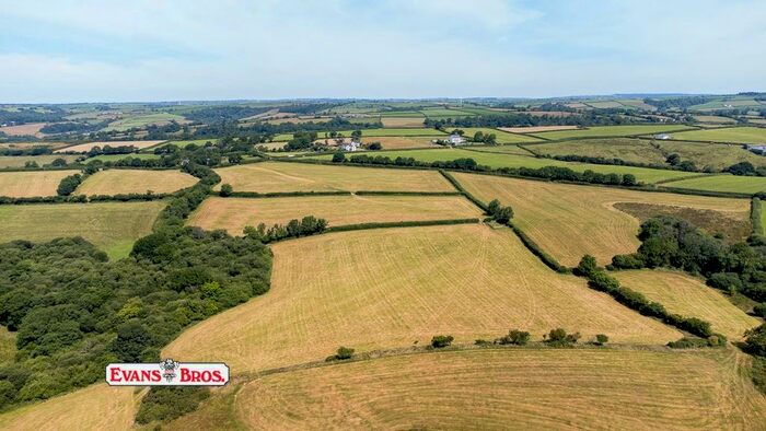 Farm For Sale In Henfwlch Road, Carmarthen, SA33