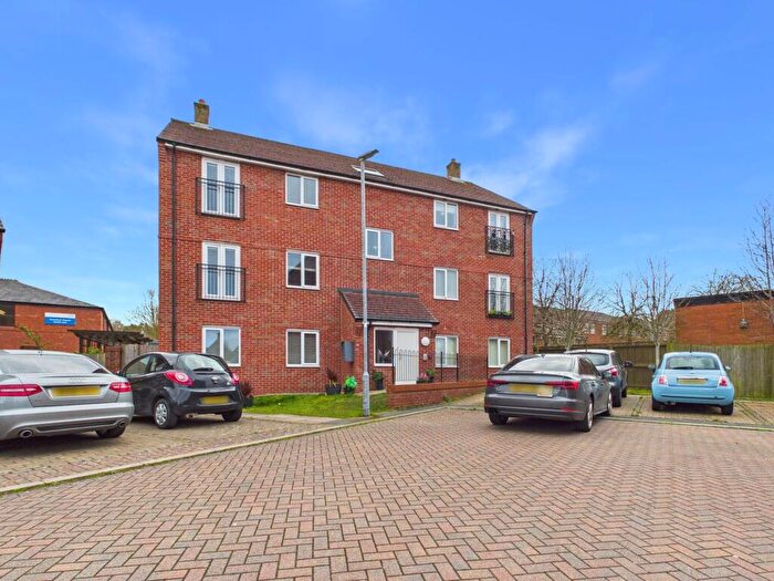 2 Bedroom Flat For Sale In Mulberry Close, Ormskirk, L39