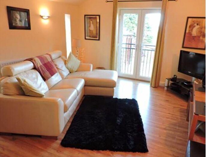 1 Bedroom Apartment To Rent In Huddersfield Road, Barnsley, S75