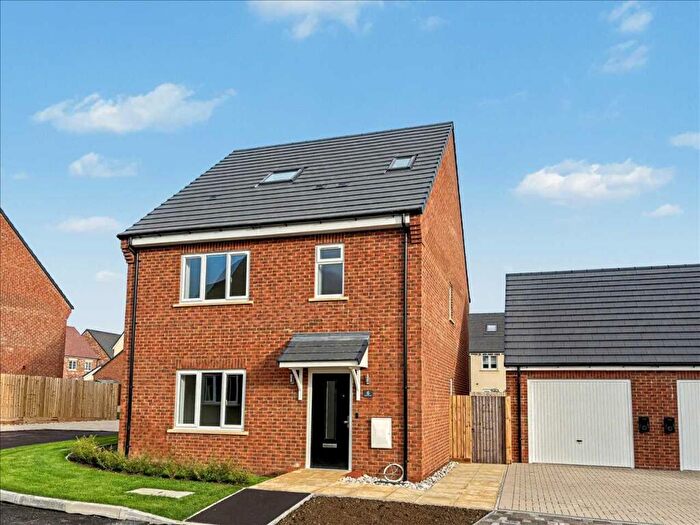 3 Bedroom Detached House For Sale In Roxton Road, Great Barford, MK44