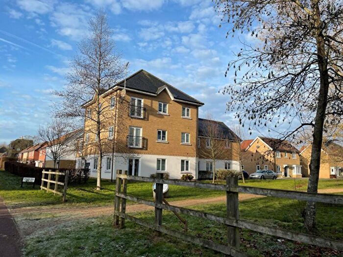 2 Bedroom Apartment To Rent In Lime Kiln Way, Redhouse Park, Milton Keynes, MK14