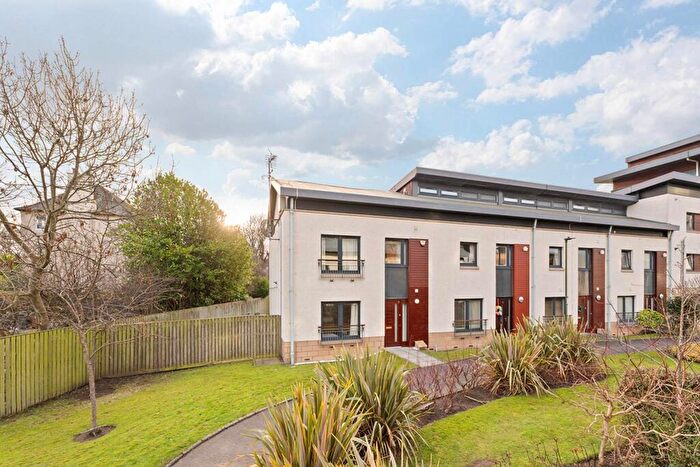 4 Bedroom Town House For Sale In East Pilton Farm Wynd, Edinburgh, EH5