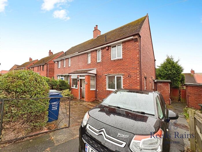 3 Bedroom Semi-Detached House For Sale In Rosehill Way, Newcastle Upon Tyne, Tyne And Wear, NE5