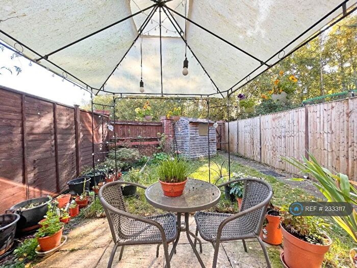 2 Bedroom End Of Terrace House To Rent In Falconer Road, Fleet, GU51