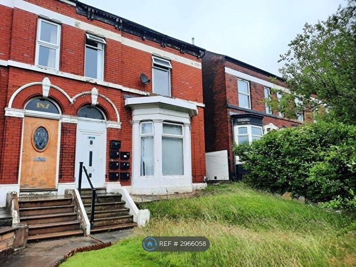 Studio To Rent In Bury Road, Bolton, BL2