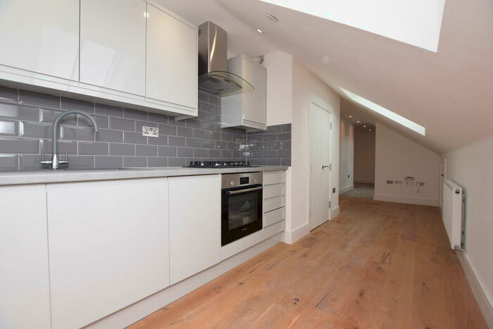 Studio To Rent In Newfoundland Circus, Bristol, BS2