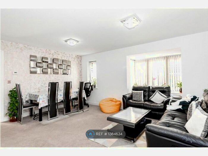3 Bedroom Semi-Detached House To Rent In Copse Close, Fleet, GU51