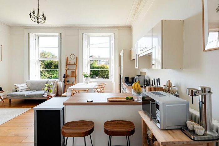 1 Bedroom Flat For Sale In Westbury Road, Westbury-On-Trym, Bristol, BS9