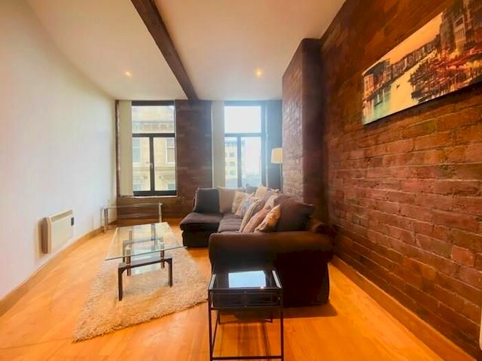 1 Bedroom Flat To Rent In Broadgate House, Bradford, BD1