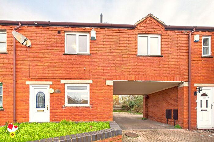 2 Bedroom Terraced House For Sale In India Road, Gloucester, GL1