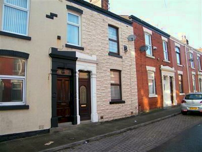 2 Bedroom House To Rent In St.Philips Road, Preston, PR1