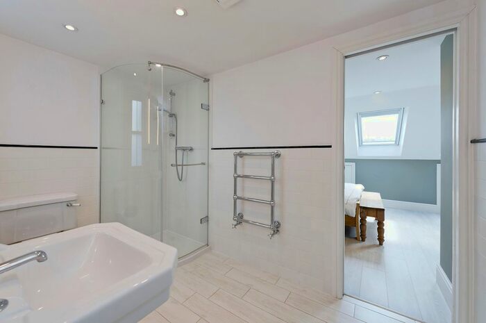 5 Bedroom Semi-Detached House To Rent In Julian Avenue, London, W3