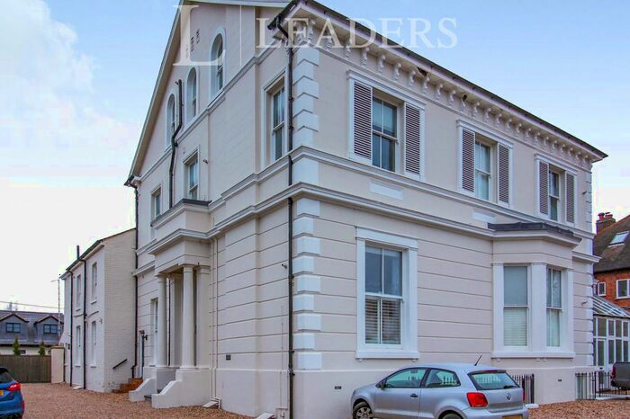 2 Bedroom Flat To Rent In Warwick Place, Leamington Spa, CV32