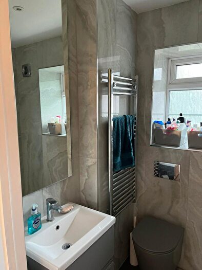 3 Bedroom Apartment To Rent In The, Archers Archers Road, C5