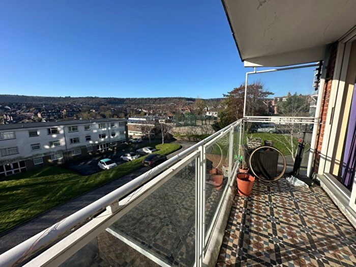 2 Bedroom Flat To Rent In Upperton Road, Eastbourne, BN21