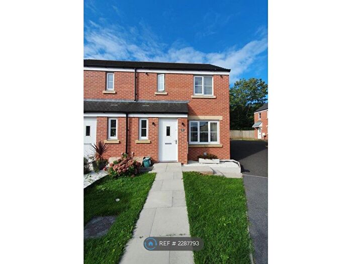 3 Bedroom Semi-Detached House To Rent In Llwyngwern, Pontarddulais, Swansea, SA4