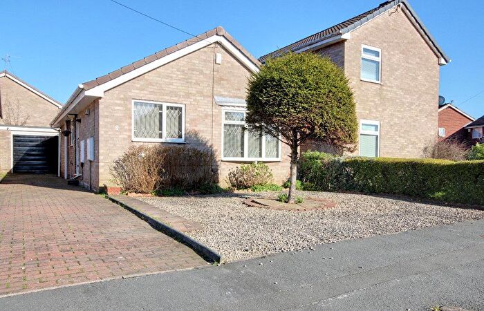 2 Bedroom Detached Bungalow For Sale In Laurel Close, Hull, HU5