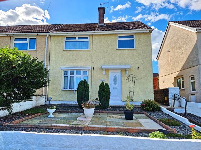 3 Bedroom Semi-Detached House For Sale In Heol Fach, North Cornelly, CF33