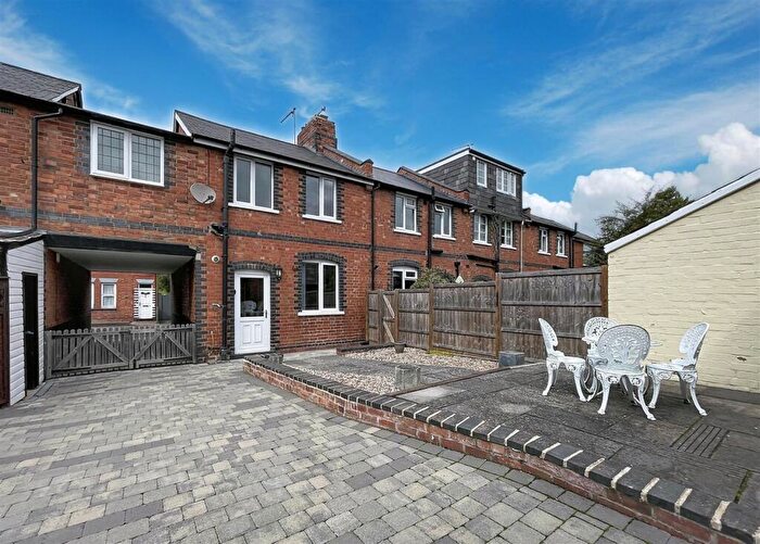 3 Bedroom Terraced House For Sale In St Johns Street, Kenilworth, CV8