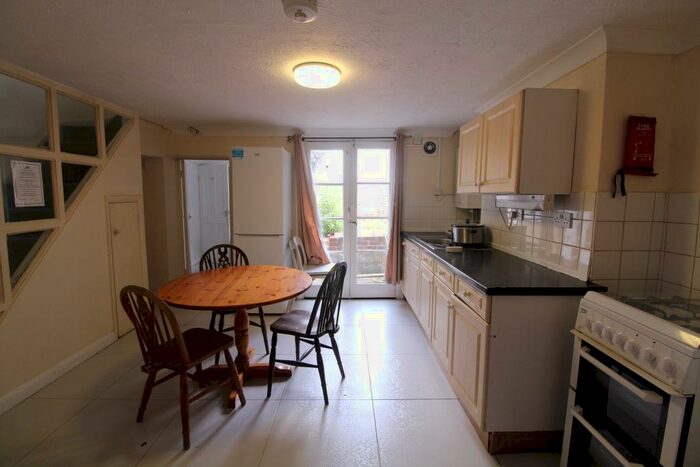 4 Bedroom Terraced House To Rent In Aberdeen Road, Brighton, BN2