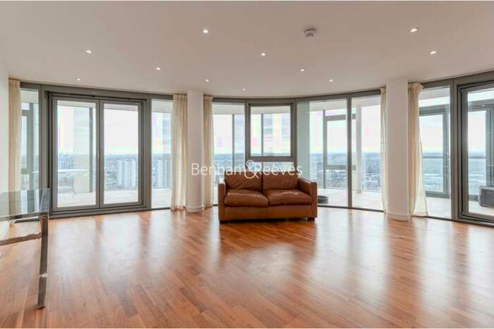 2 Bedroom Apartment To Rent In Kew Eye, Brentford, TW8