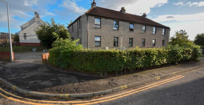 3 Bedroom Flat To Rent In Lowson Avenue, Forfar, Angus, DD8