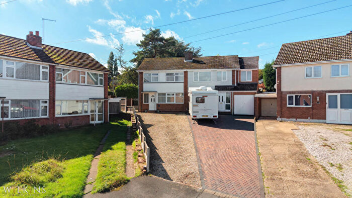 2 Bedroom Semi Detached House For Sale In Skidmore Avenue, Dosthill, Tamworth, Staffordshire, B77
