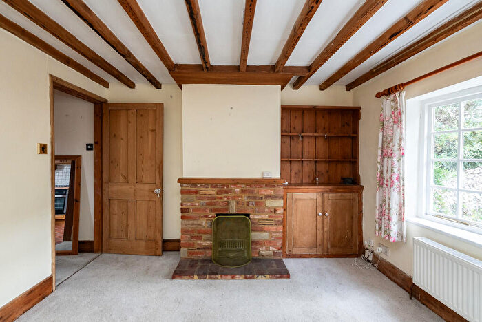 2 Bedroom Semi-Detached House For Sale In Harrow Road West, Dorking, RH4