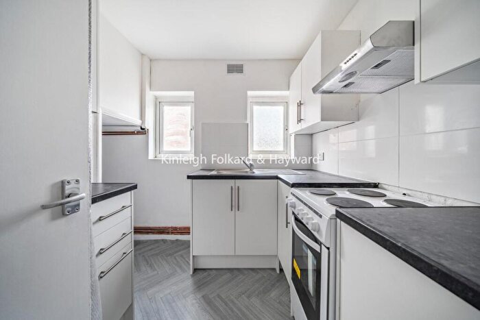 2 Bedroom Flat For Sale In Stanstead Road, Forest Hill, London, SE23