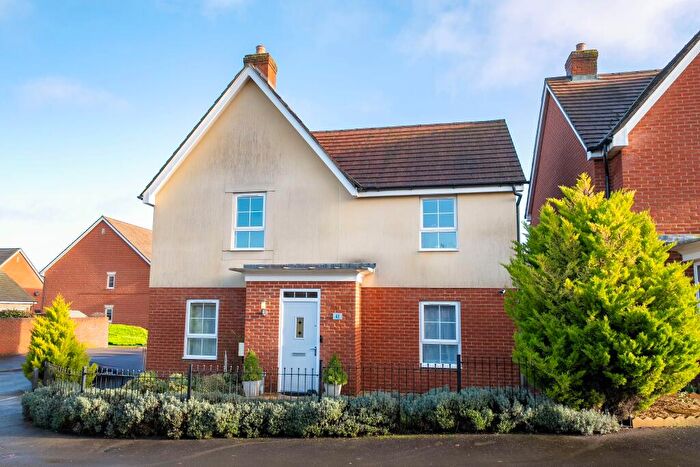 4 Bedroom Detached House For Sale In Strapp Road, Picket Piece, SP11