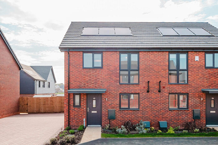 3 Bedroom House To Rent In Roundhouse Way, Wellingborough, NN8