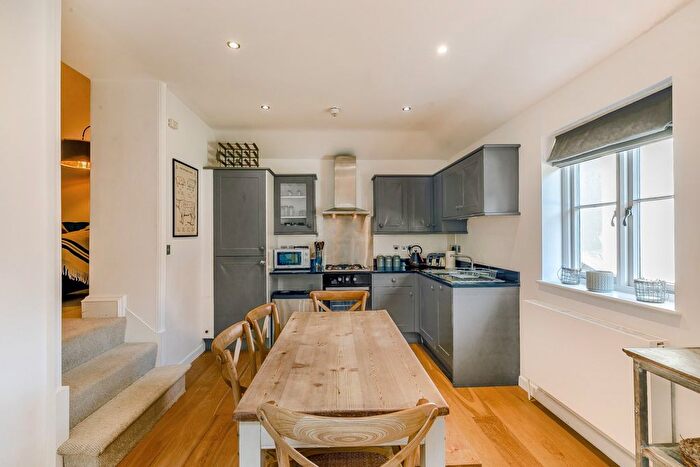 1 Bedroom Flat For Sale In Crofts Lane, Ross-On-Wye, Herefordshire, HR9