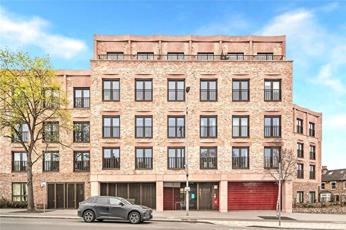 1 Bedroom Flat For Sale In Forest Road, London, E17