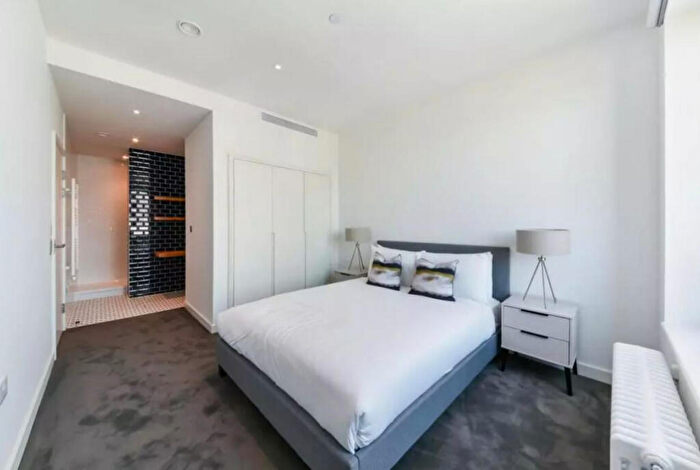 2 Bedroom Apartment To Rent In Serapis House, Goodluck Hope, E14