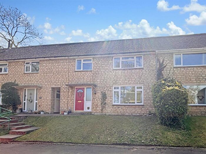 3 Bedroom Terraced House For Sale In Mountford Rise, Lighthorne, CV35