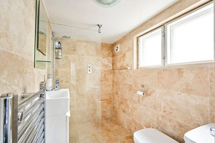 1 Bedroom Flat For Sale In Lisson Grove, St John's Wood, London, NW1
