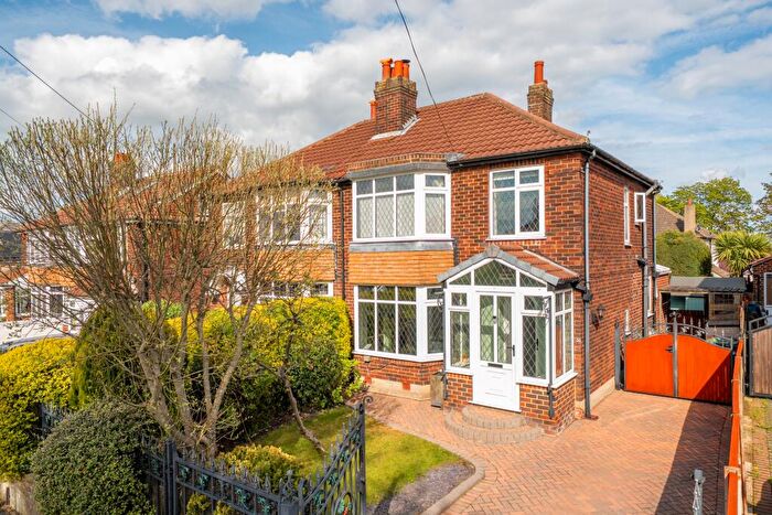 3 Bedroom Semi-Detached House For Sale In Carr Manor View, Leeds, LS17