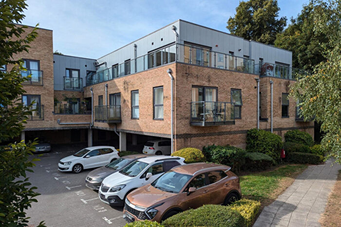 2 Bedroom Apartment For Sale In Rose Lane, Hemel Hempstead, HP3