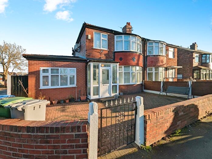4 Bedroom Semi-Detached House To Rent In Sutherland Road, Manchester, Greater Manchester, M16