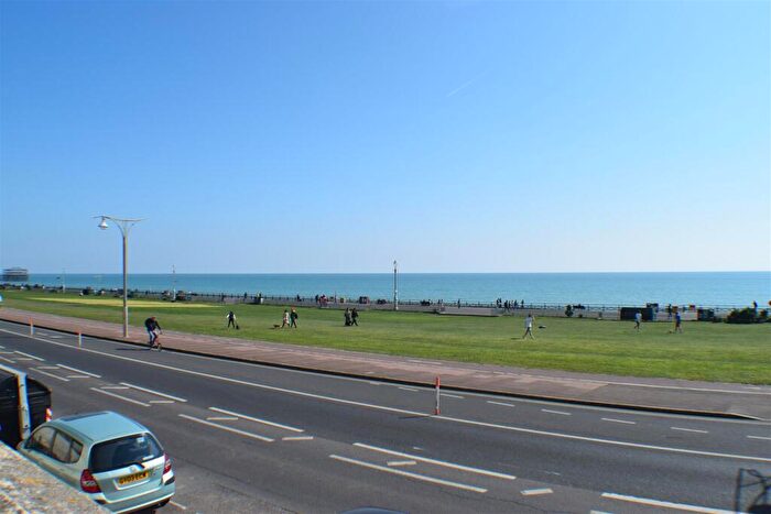 3 Bedroom Flat To Rent In St Johns Road, Hove, BN3