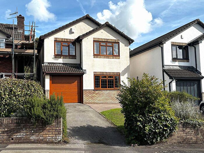 4 Bedroom Detached House For Sale In The Courtyard, Plas Derwen, Abergavenny, NP7