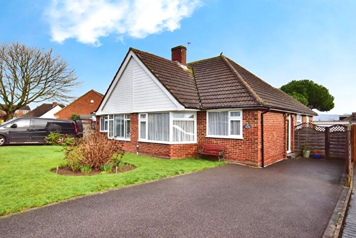 2 Bedroom Semi-Detached Bungalow For Sale In Flaxman Drive, Maidstone, ME16