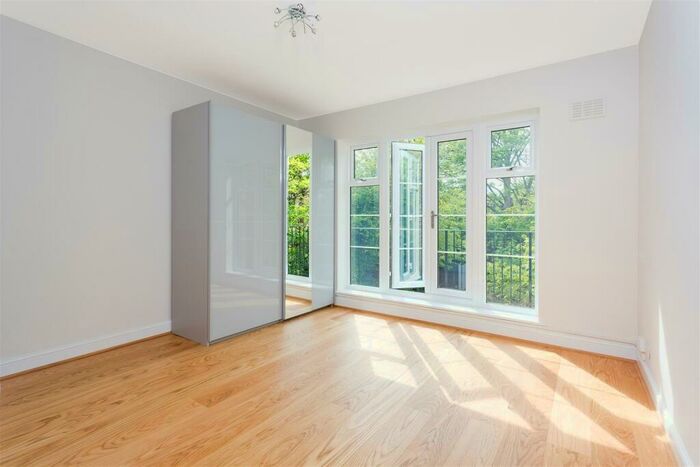 2 Bedroom Apartment To Rent In Parkhill Road, Belsize Park, NW3