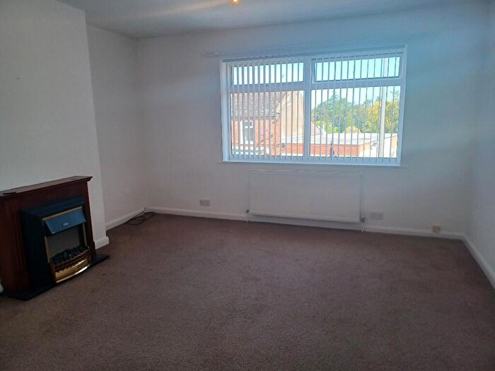 2 Bedroom Flat To Rent In High Street, LN4