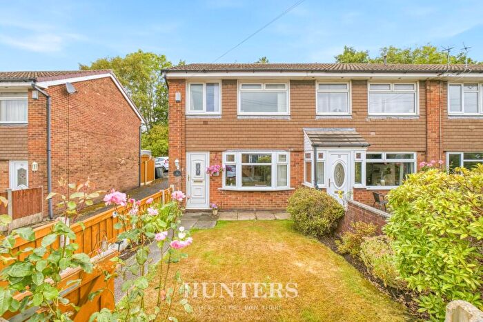 3 Bedroom End Of Terrace House For Sale In Canterbury Crescent, Middleton, M24