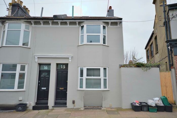 6 Bedroom Terraced House To Rent In Edinburgh Road, Brighton, BN2